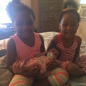 Meet your Posher, Naeemah